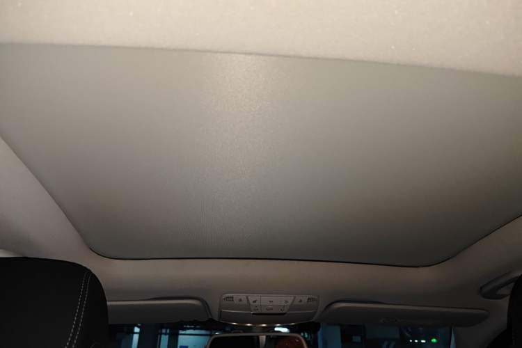 Used Mercedes-Benz C-Class 2017 Facelift C 180 Estate Headliner