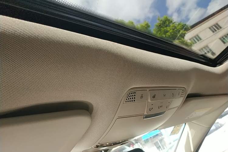 Used Mercedes-Benz C-Class 2017 C 180 L Headliner