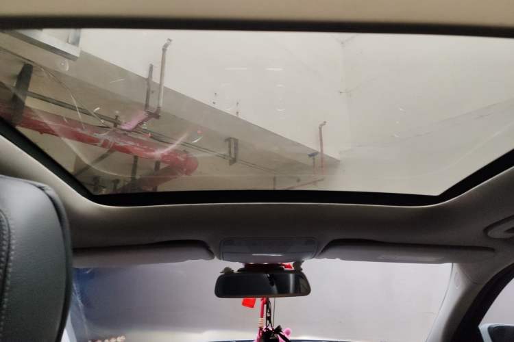 Used Mercedes-Benz C-Class 2017 Facelift C 200 L Sport Edition Headliner