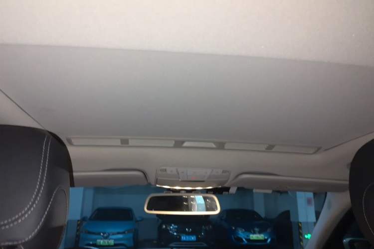 Used Mercedes-Benz C-Class 2017 C 180 L Sport Edition Headliner