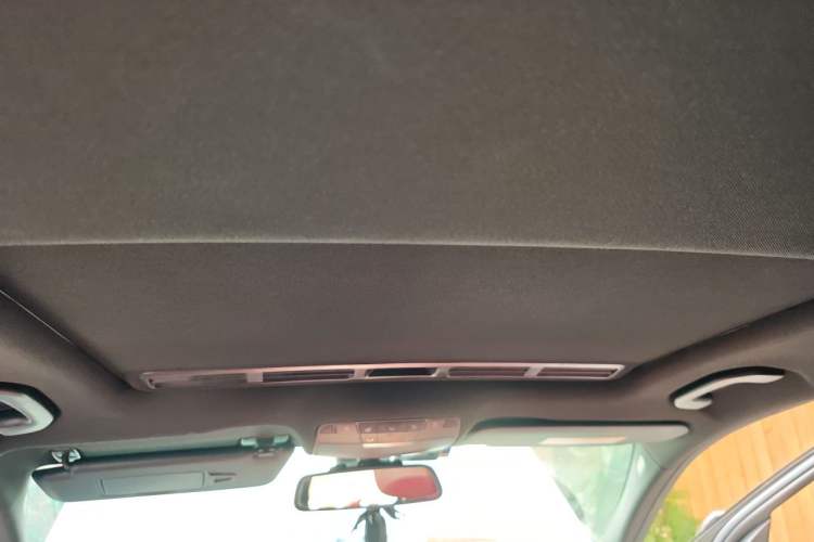 Used Mercedes-Benz C-Class 2017 Restyled C 200 Sport Edition Headliner