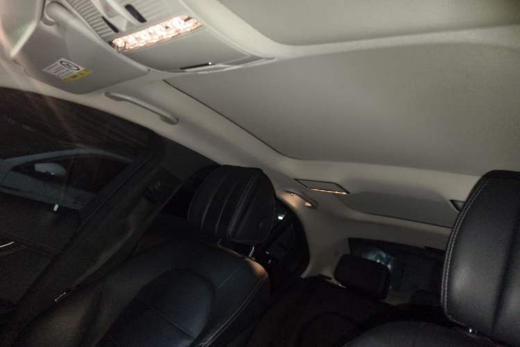 Used Mercedes-Benz C-Class 2017 Facelift C 200 L Sport Edition Headliner