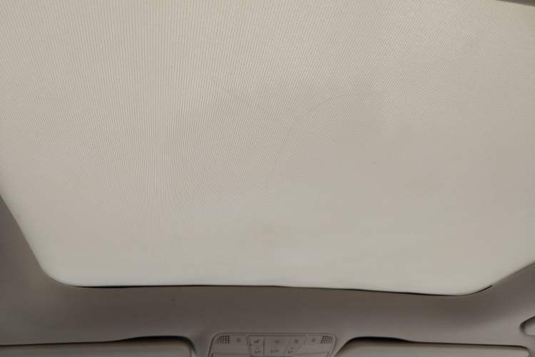 Used Mercedes-Benz C-Class 2017 Facelift C 200 L Sport Edition Headliner