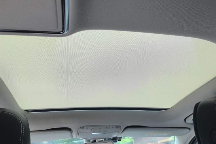 Used Mercedes-Benz C-Class 2017 Facelift C 200 L Sport Edition Headliner