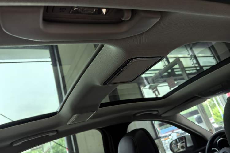 Used Mercedes-Benz C-Class 2017 Facelift C 200 L Sport Edition Headliner