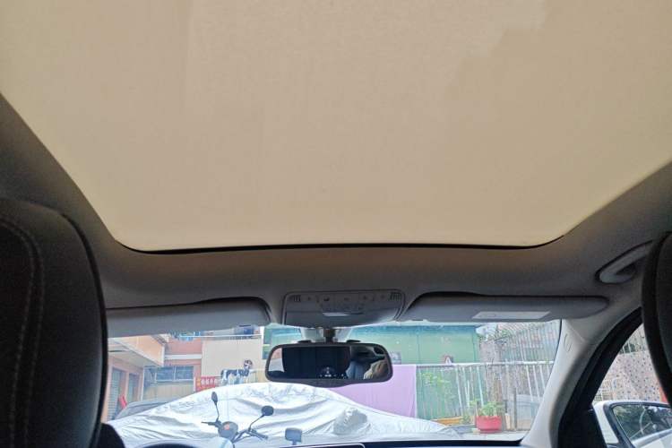 Used Mercedes-Benz C-Class 2017 Facelift C 200 L Sport Edition Headliner
