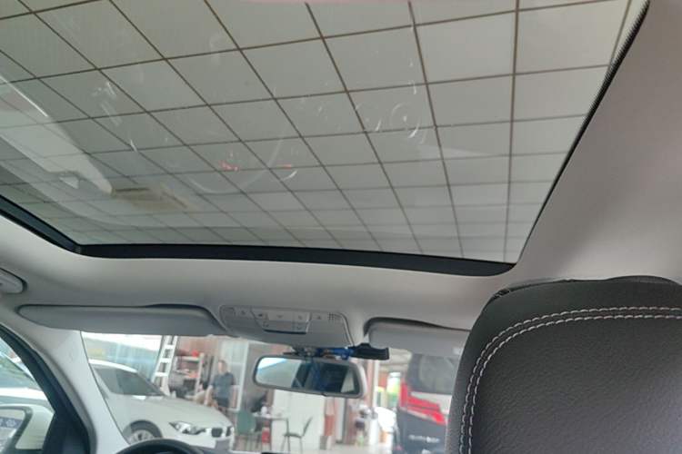Used Mercedes-Benz C-Class 2017 C 200 L Sport Edition Headliner