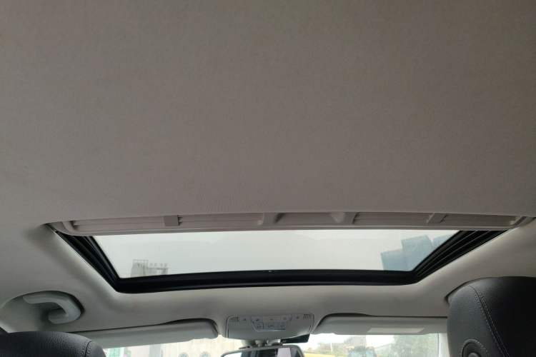Used Mercedes-Benz C-Class 2017 C 180 L Headliner
