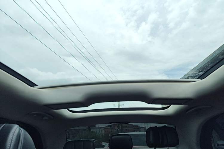 Used Mercedes-Benz C-Class 2017 Facelift C 200 L Headliner
