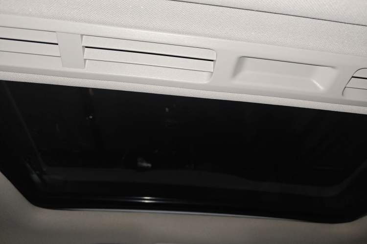 Used Mercedes-Benz C-Class 2017 Restyled C 180 L Fashion Edition Sport Version Headliner
