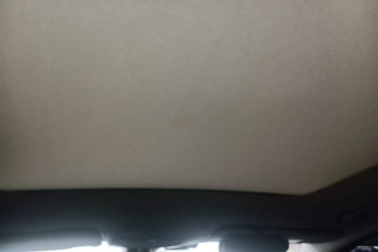 Used Mercedes-Benz C-Class 2017 Facelift C 200 L Headliner