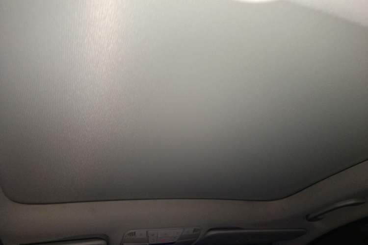 Used Mercedes-Benz C-Class 2017 Facelift C 200 L Headliner