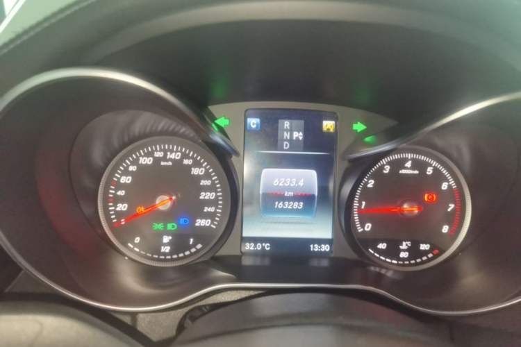 Used Mercedes-Benz C-Class 2017 C 200 L Sport Edition Instrument Cluster