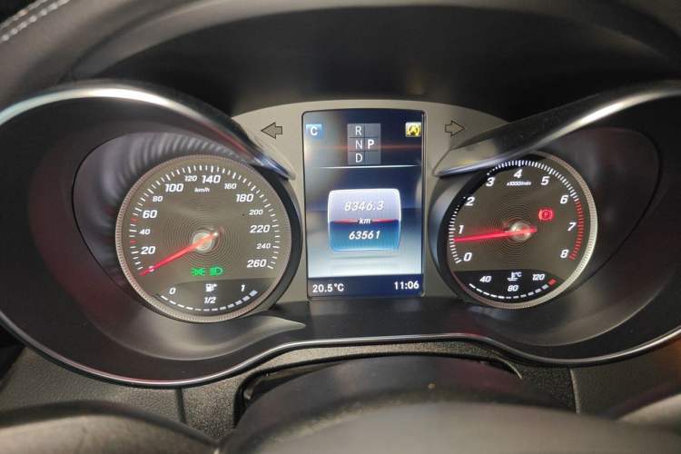Used Mercedes-Benz C-Class 2017 Facelift C 200 L 4MATIC Sport Edition Instrument Cluster