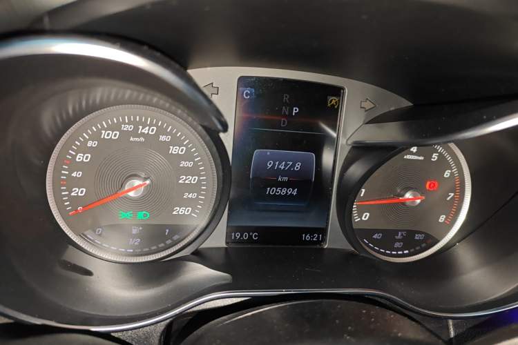 Used Mercedes-Benz C-Class 2017 Facelift C 180 Estate Instrument Cluster
