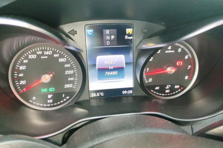 Used Mercedes-Benz C-Class 2017 Restyled C 200 Sport Edition Instrument Cluster