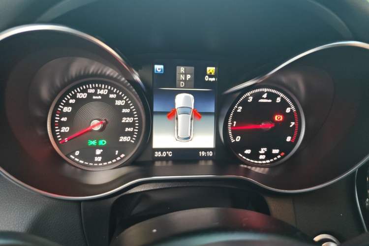 Used Mercedes-Benz C-Class 2017 Facelift C 200 Station Wagon Instrument Cluster