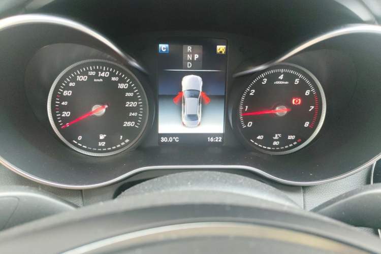 Used Mercedes-Benz C-Class 2017 Facelift C 200 L Sport Edition Instrument Cluster