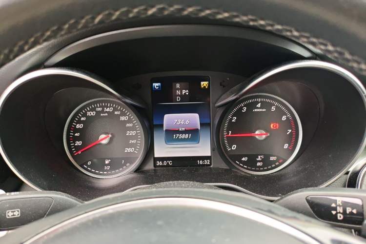 Used Mercedes-Benz C-Class 2017 Facelift C 200 L Sport Edition Instrument Cluster