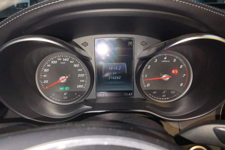 Used Mercedes-Benz C-Class 2017 C 180 L Sport Edition Instrument Cluster
