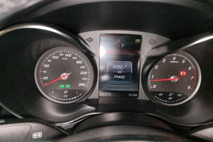 Used Mercedes-Benz C-Class 2017 Facelift C 200 Coupe Instrument Cluster