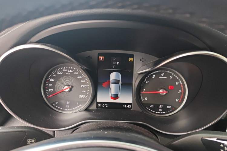 Used Mercedes-Benz C-Class 2017 Facelift C 200 Coupe Instrument Cluster
