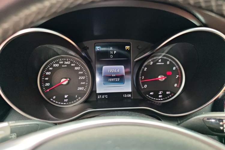 Used Mercedes-Benz C-Class 2017 Restyled C 200 Sport Edition Instrument Cluster