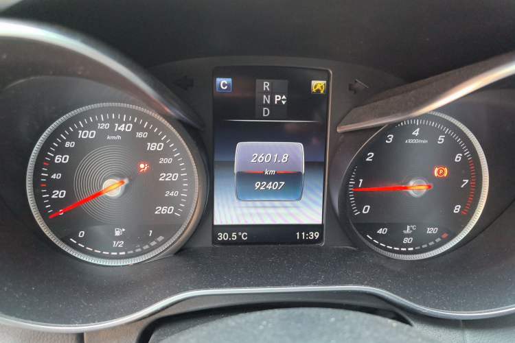 Used Mercedes-Benz C-Class 2017 Facelift C 200 L Sport Edition Instrument Cluster