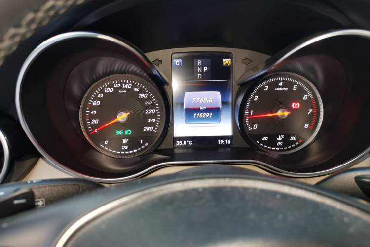 Used Mercedes-Benz C-Class 2017 Facelift C 200 L Sport Edition Instrument Cluster