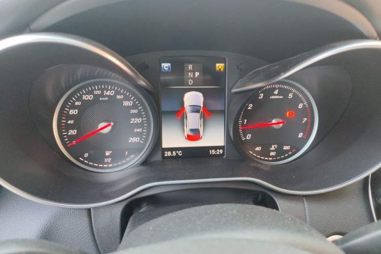 Used Mercedes-Benz C-Class 2017 Facelifted C 180 L Stylish Edition Instrument Cluster