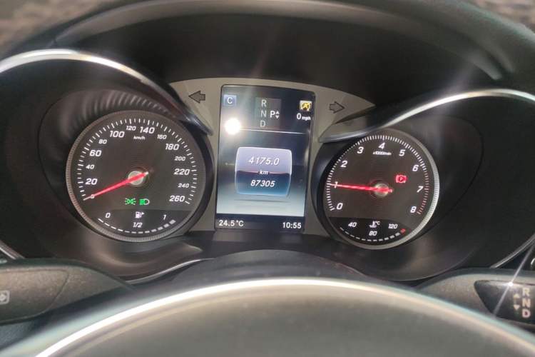 Used Mercedes-Benz C-Class 2017 Restyled C 200 Sport Edition Instrument Cluster