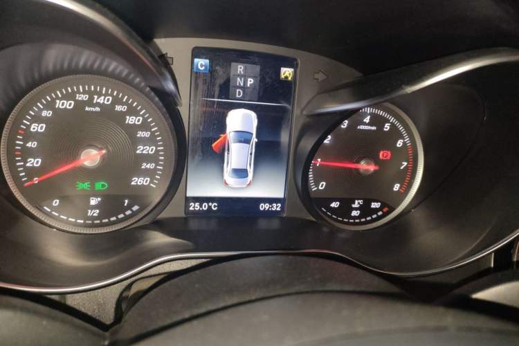 Used Mercedes-Benz C-Class 2017 Facelift C 200 L Sport Edition Instrument Cluster