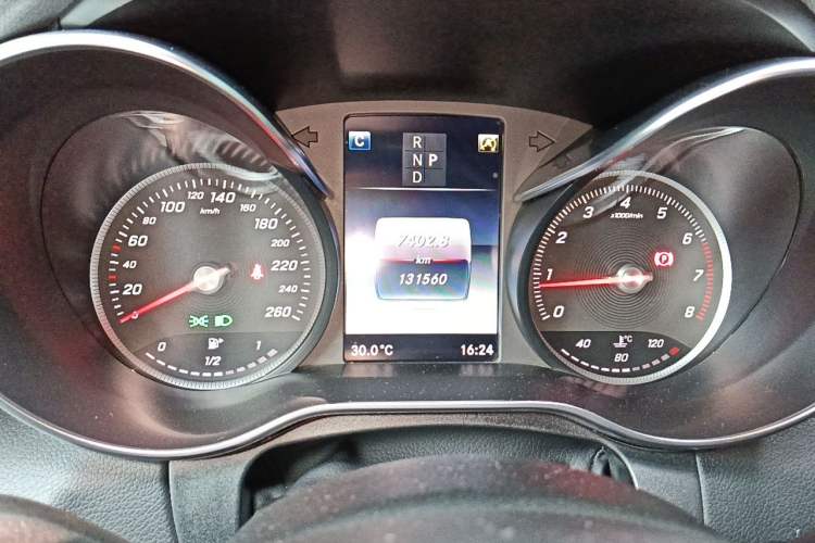 Used Mercedes-Benz C-Class 2017 C 200 Sport Edition 4MATIC Instrument Cluster