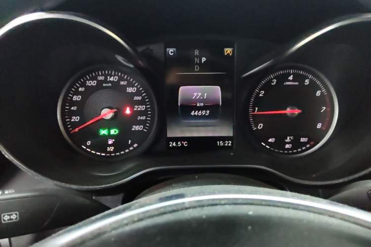 Used Mercedes-Benz C-Class 2017 Restyled C 200 Sport Edition Instrument Cluster