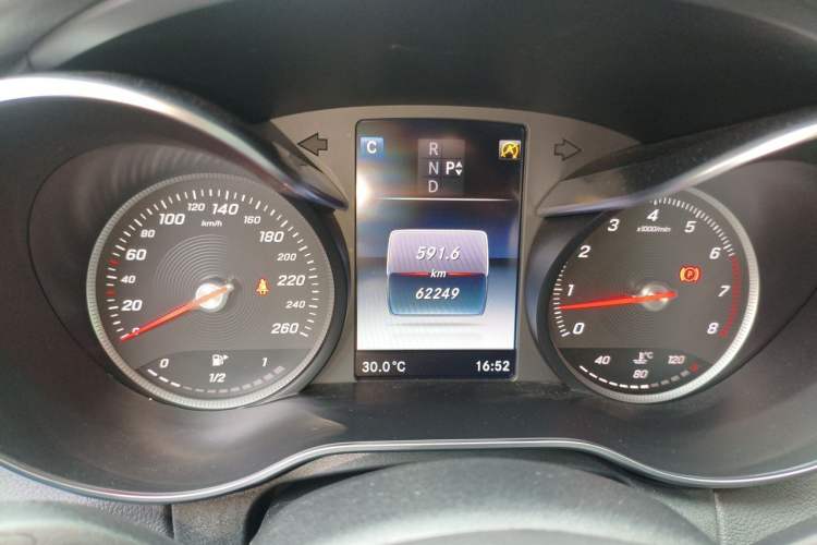 Used Mercedes-Benz C-Class 2017 C 180 L Sport Edition Instrument Cluster