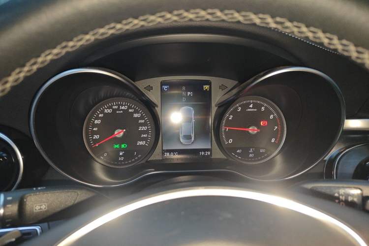Used Mercedes-Benz C-Class 2017 Facelift C 200 L Sport Edition Instrument Cluster