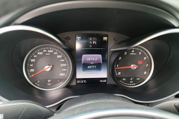Used Mercedes-Benz C-Class 2017 C 200 Sport Edition Instrument Cluster