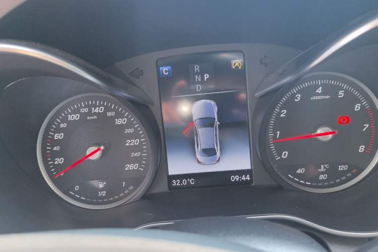 Used Mercedes-Benz C-Class 2017 Facelift C 200 L Sport Edition Instrument Cluster