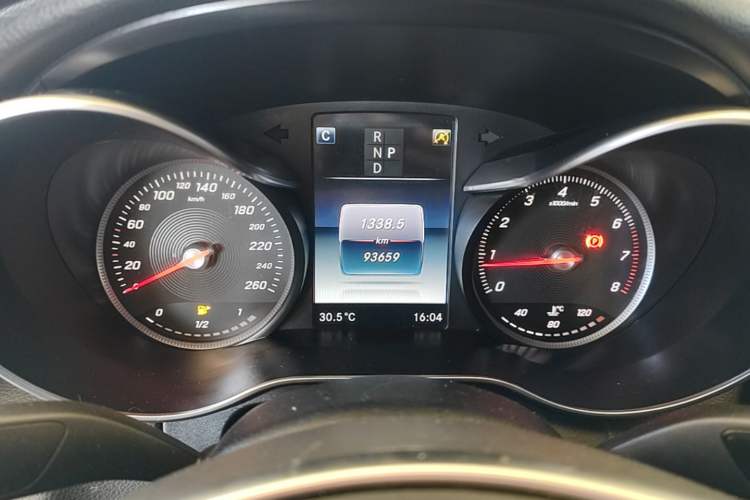 Used Mercedes-Benz C-Class 2017 Restyled C 200 Sport Edition Instrument Cluster