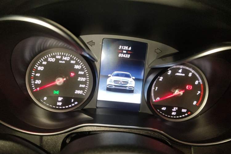 Used Mercedes-Benz C-Class 2017 Restyled C 200 Sport Edition Instrument Cluster