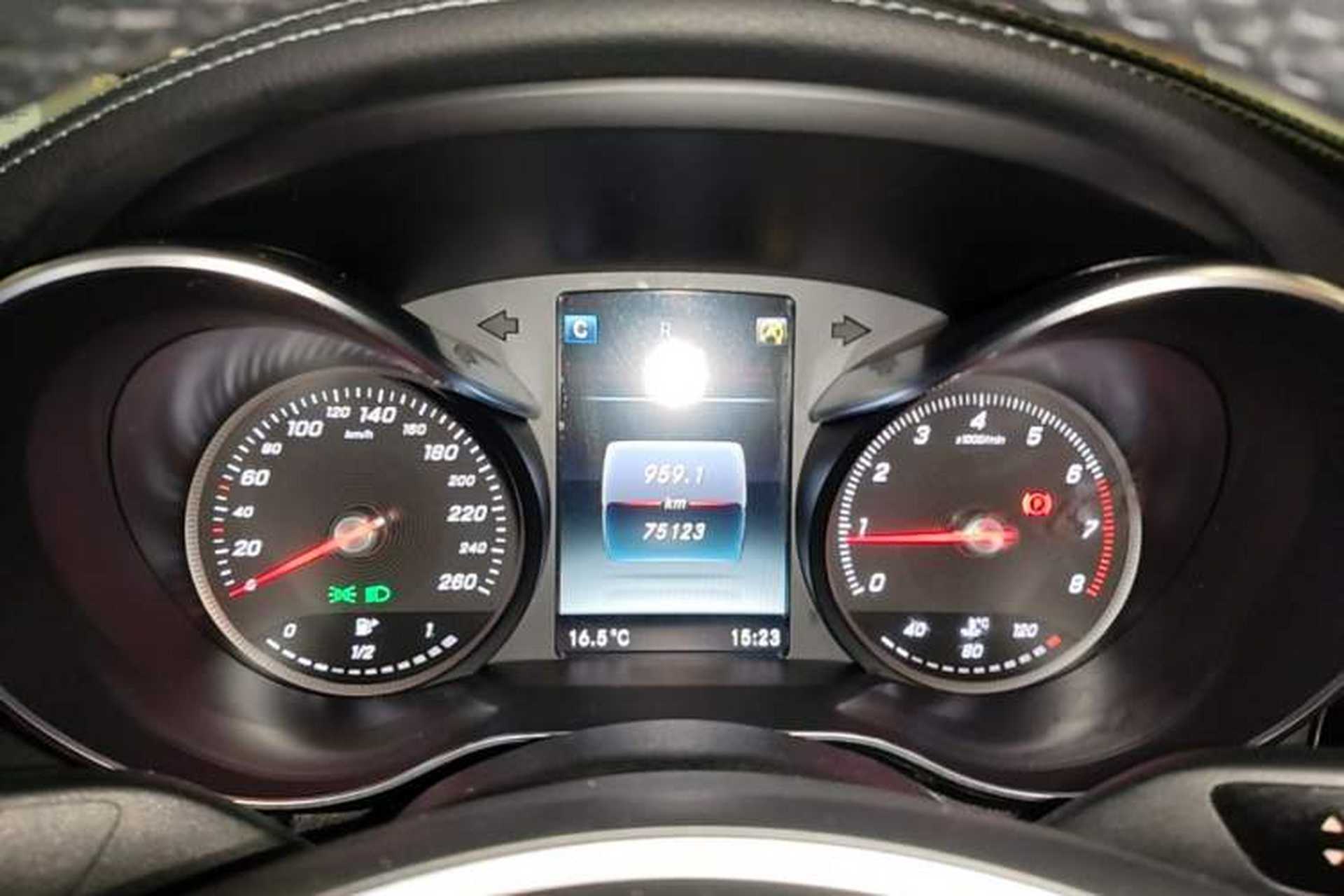 Used Mercedes-Benz C-Class 2017 Restyled C 180 L Fashion Edition Sport Version Instrument Cluster