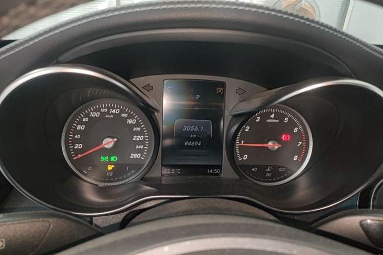 Used Mercedes-Benz C-Class 2017 Facelift C 200 L 4MATIC Sport Edition Instrument Cluster