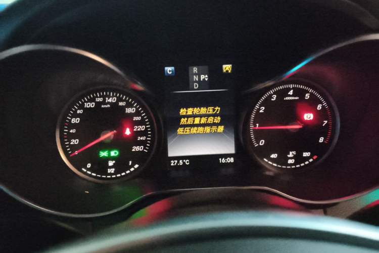 Used Mercedes-Benz C-Class 2017 Restyled C 200 Sport Edition Instrument Cluster