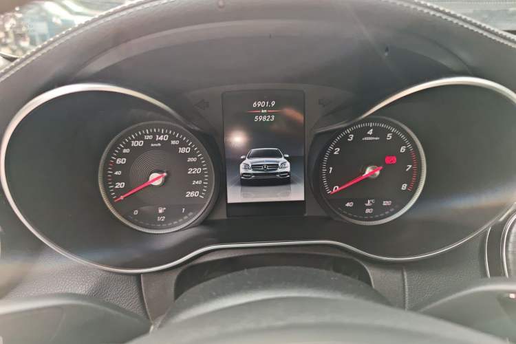 Used Mercedes-Benz C-Class 2017 Facelift C 200 L Sport Edition Instrument Cluster