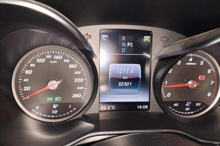 Used Mercedes-Benz C-Class 2017 C 200 station wagon Instrument Cluster