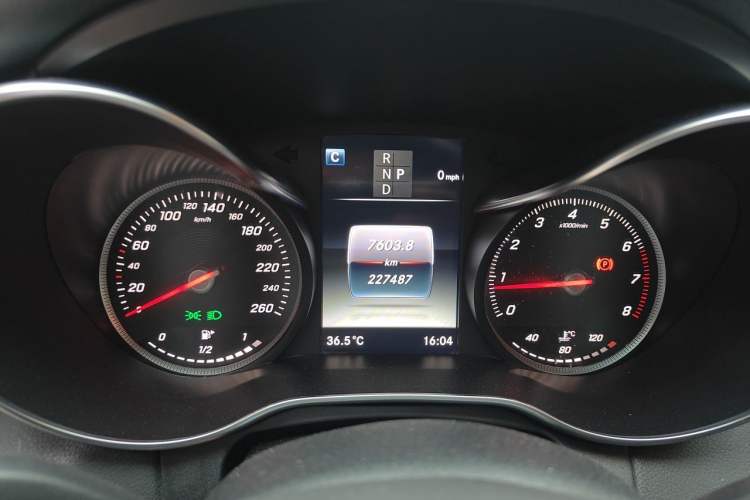 Used Mercedes-Benz C-Class 2017 Facelift C 200 L Sport Edition Instrument Cluster