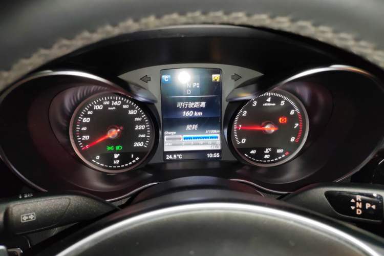 Used Mercedes-Benz C-Class 2017 Restyled C 200 Sport Edition Instrument Cluster