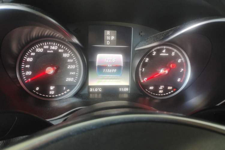 Used Mercedes-Benz C-Class 2017 Restyled C 200 Sport Edition Instrument Cluster
