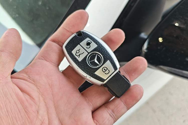 Used Mercedes-Benz C-Class 2017 C 200 Sport Edition Interior 1