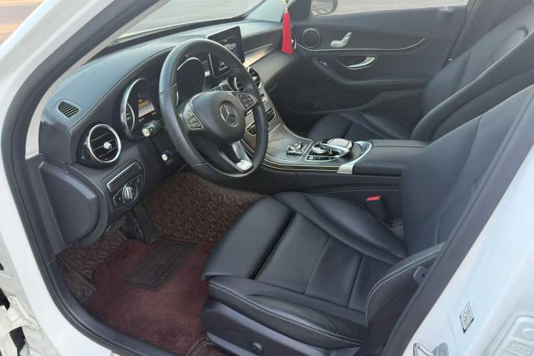 Used Mercedes-Benz C-Class 2017 Restyled C 180 L Fashion Edition Sport Version Interior 1